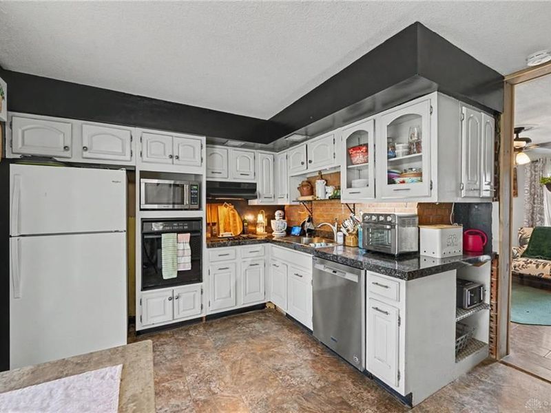 1160 Fairmont Drive, Sidney, OH 45365 Photo 11