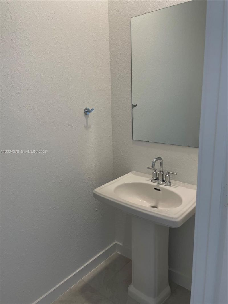 906 SE 17th St , Homestead, FL 33034 Photo