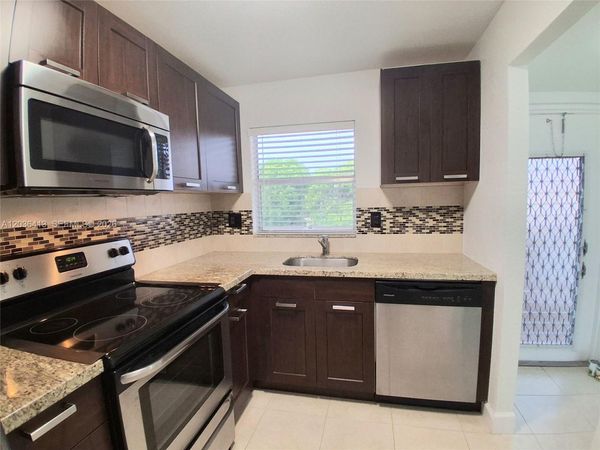 9460 Sunrise Lakes Blvd , Unit 309, Sunrise, FL 33322