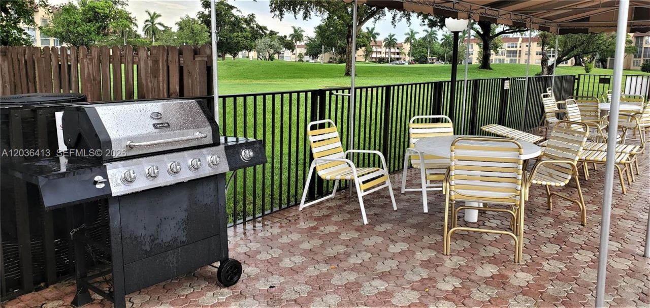 9460 Sunrise Lakes Blvd , Unit 309, Sunrise, FL 33322 Photo