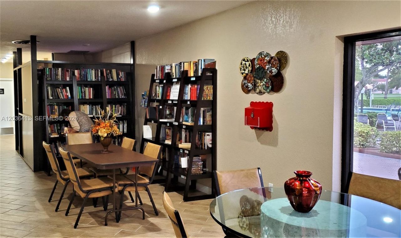9460 Sunrise Lakes Blvd , Unit 309, Sunrise, FL 33322 Photo