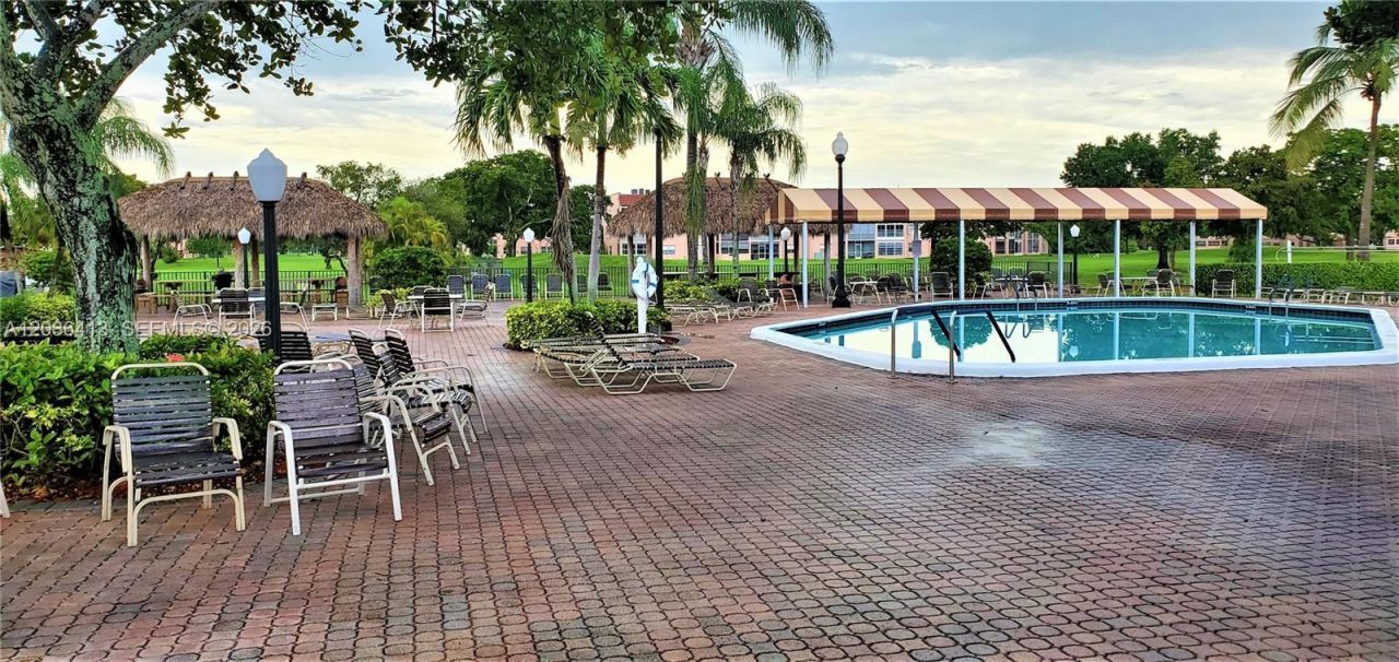 9460 Sunrise Lakes Blvd , Unit 309, Sunrise, FL 33322 Photo