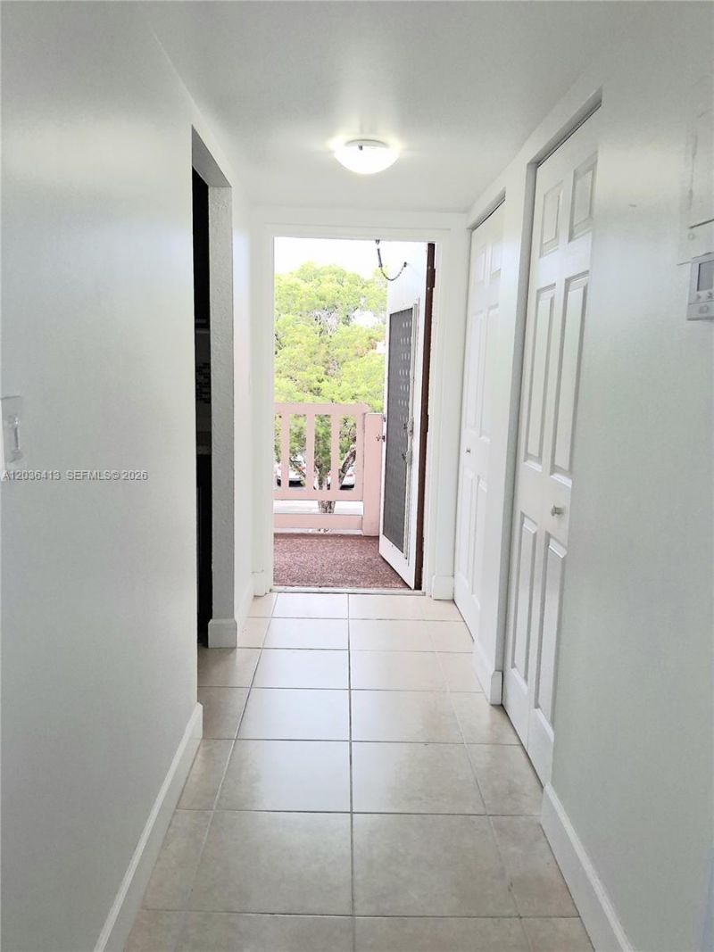 9460 Sunrise Lakes Blvd , Unit 309, Sunrise, FL 33322 Photo