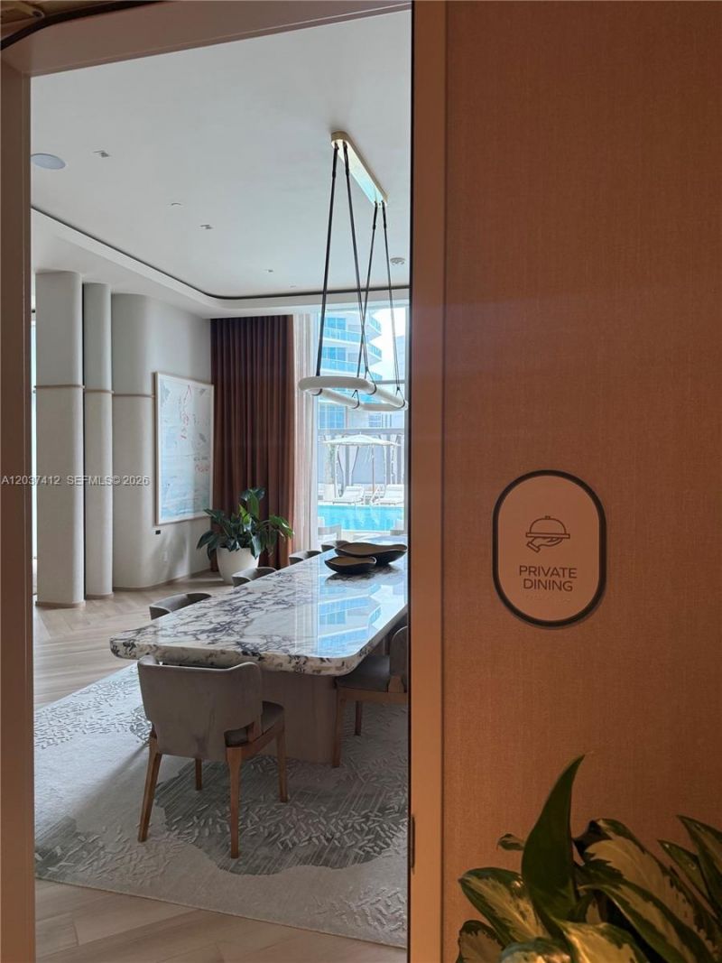 77 SE 5th St , Unit 1705, Miami, FL 33131 Photo