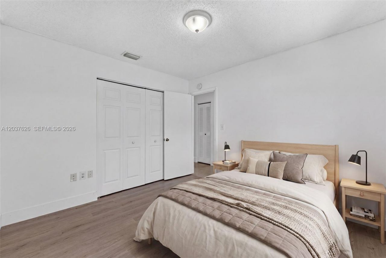 3574 W 80th St , Unit 63-201, Hialeah, FL 33018 Photo
