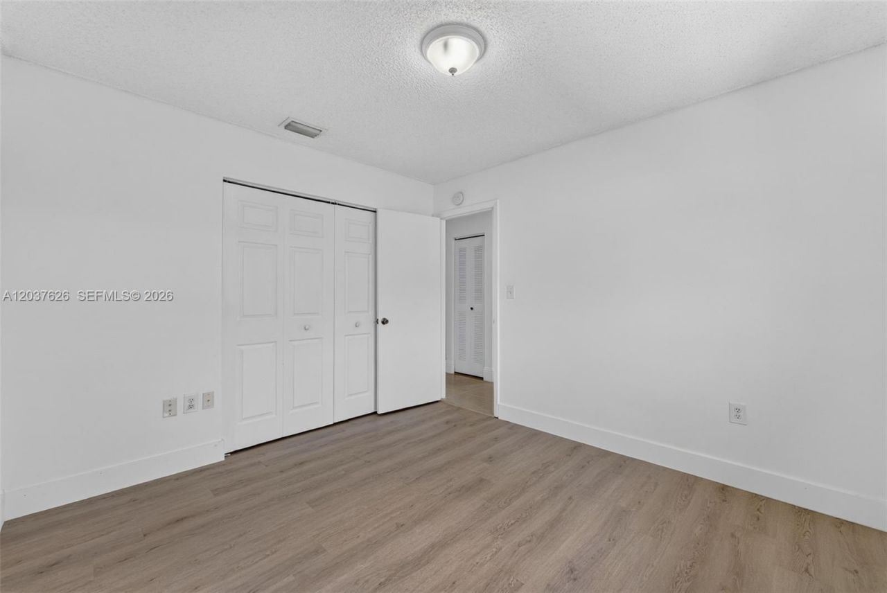 3574 W 80th St , Unit 63-201, Hialeah, FL 33018 Photo