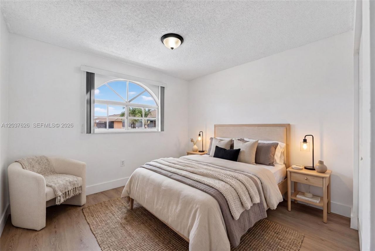 3574 W 80th St , Unit 63-201, Hialeah, FL 33018 Photo