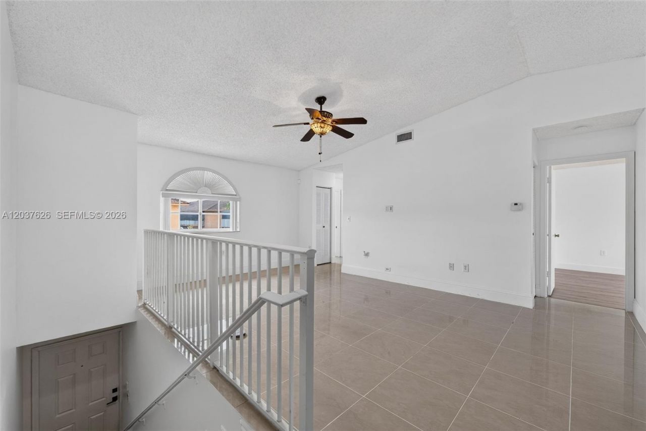 3574 W 80th St , Unit 63-201, Hialeah, FL 33018 Photo