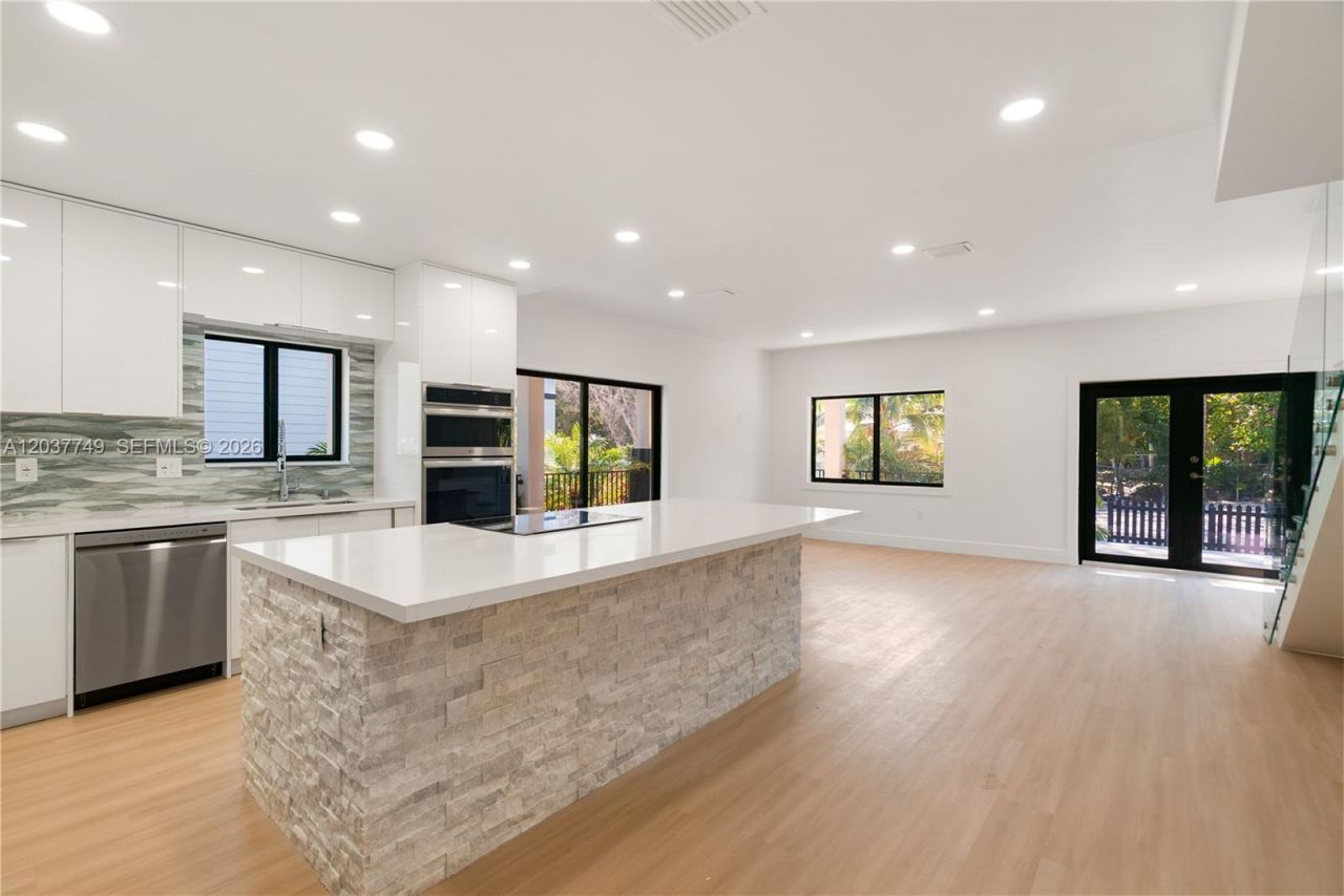 17 Coral Way , Key Largo, FL 33037 Photo