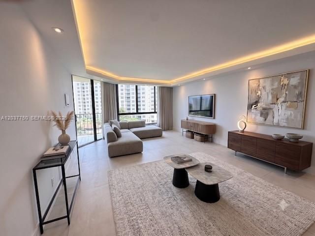 520 Brickell Key Dr, Unit A713, Miami, FL 33131 Main Photo