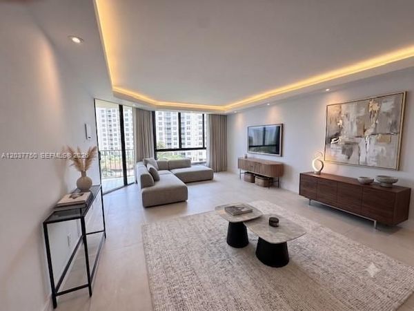 520 Brickell Key Dr , Unit A713, Miami, FL 33131
