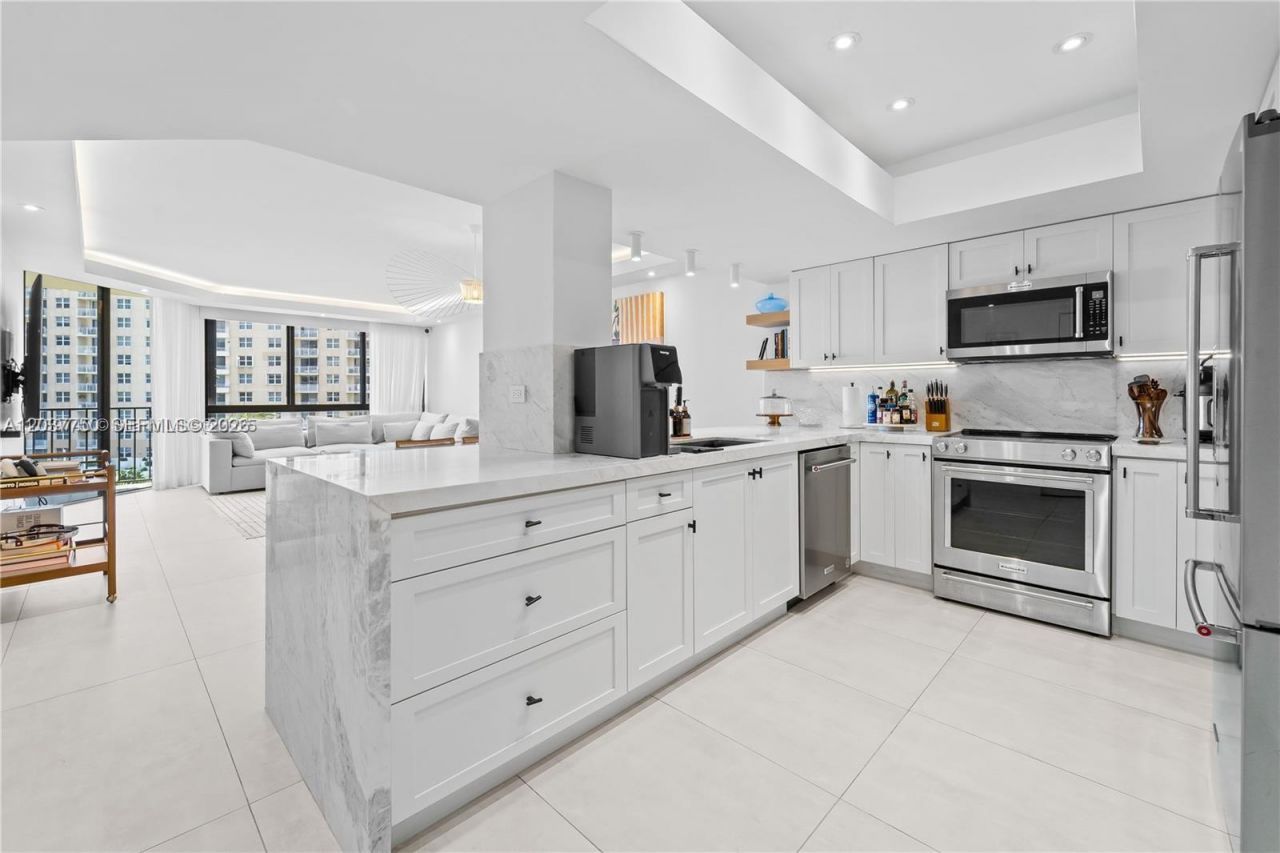 520 Brickell Key Dr , Unit A713, Miami, FL 33131 Photo