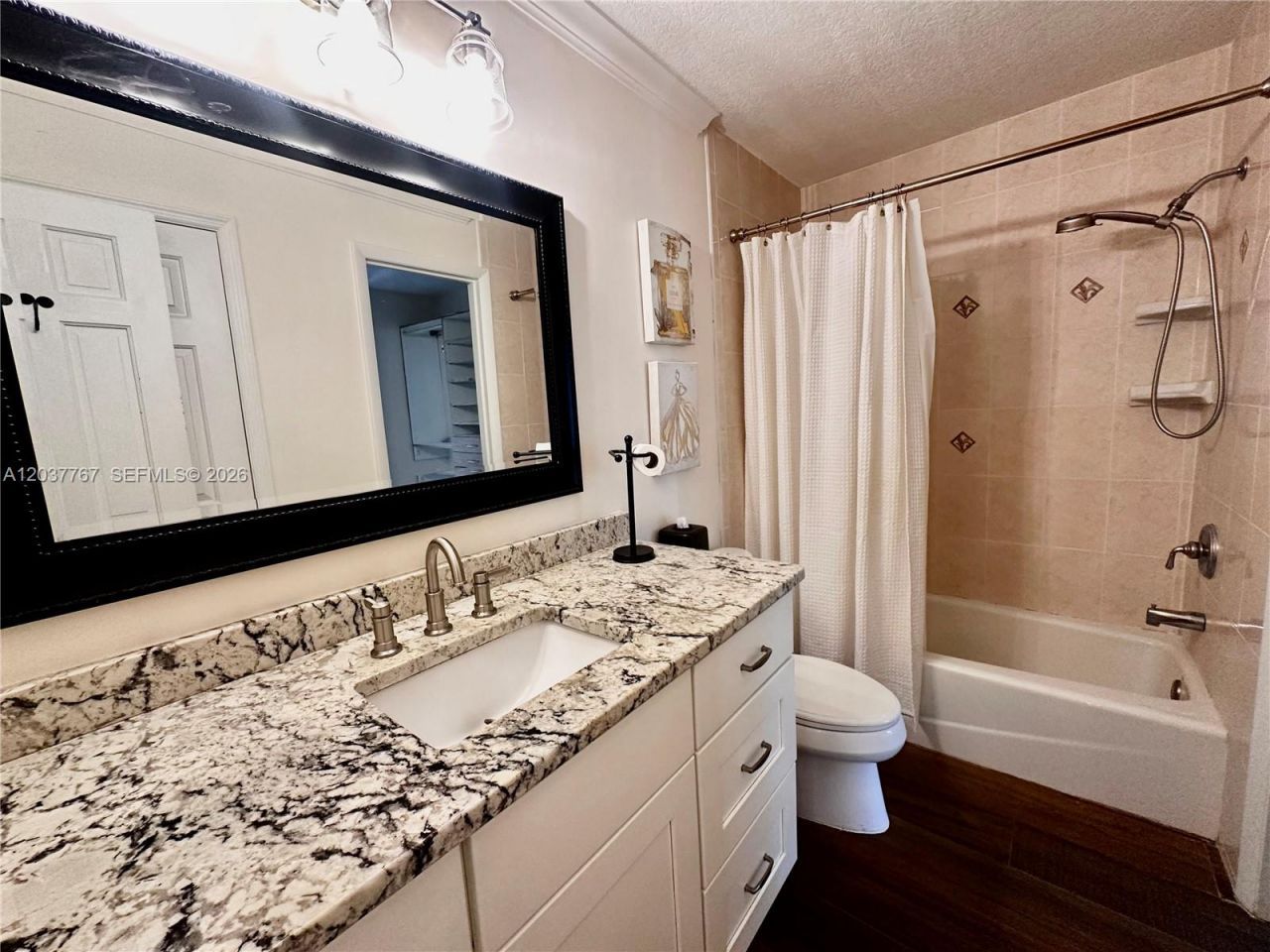 1815 Robalo Dr , Unit 201C, Vero Beach, FL 32960 Photo
