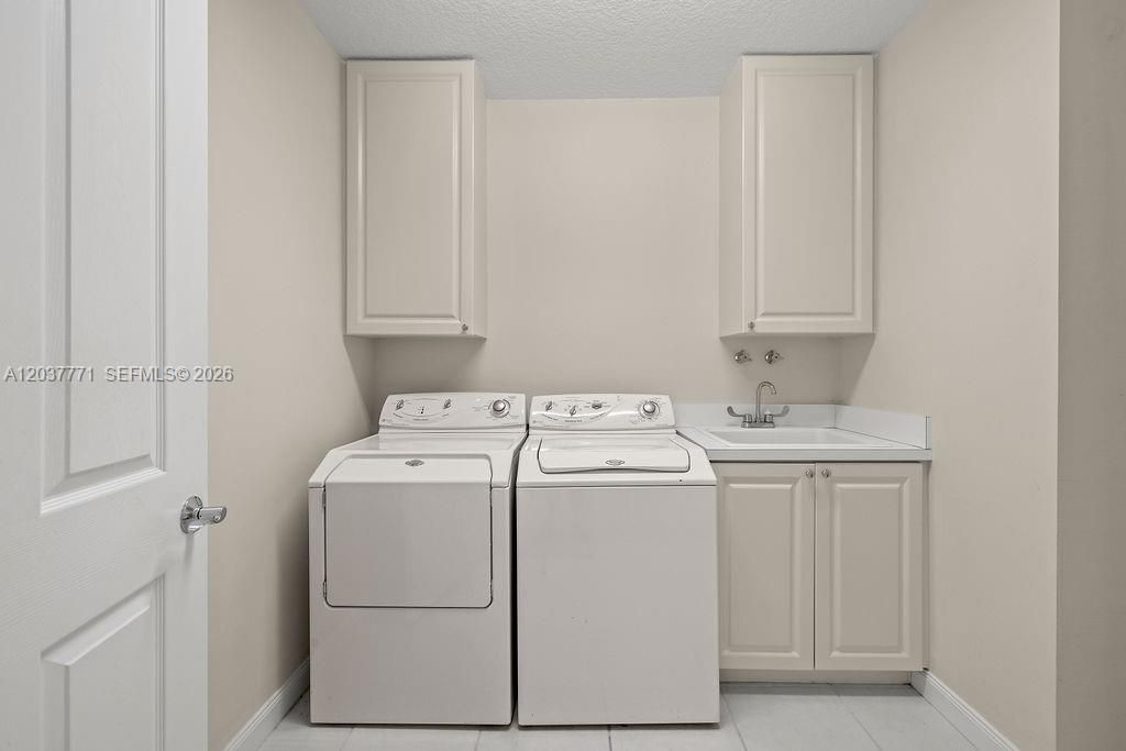 17 W Harbour Isle Dr W , Unit 103, Fort Pierce, FL 34949 Photo