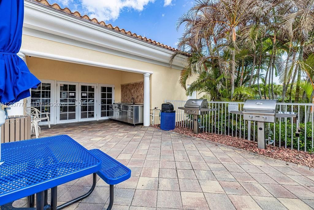 17 W Harbour Isle Dr W , Unit 103, Fort Pierce, FL 34949 Photo