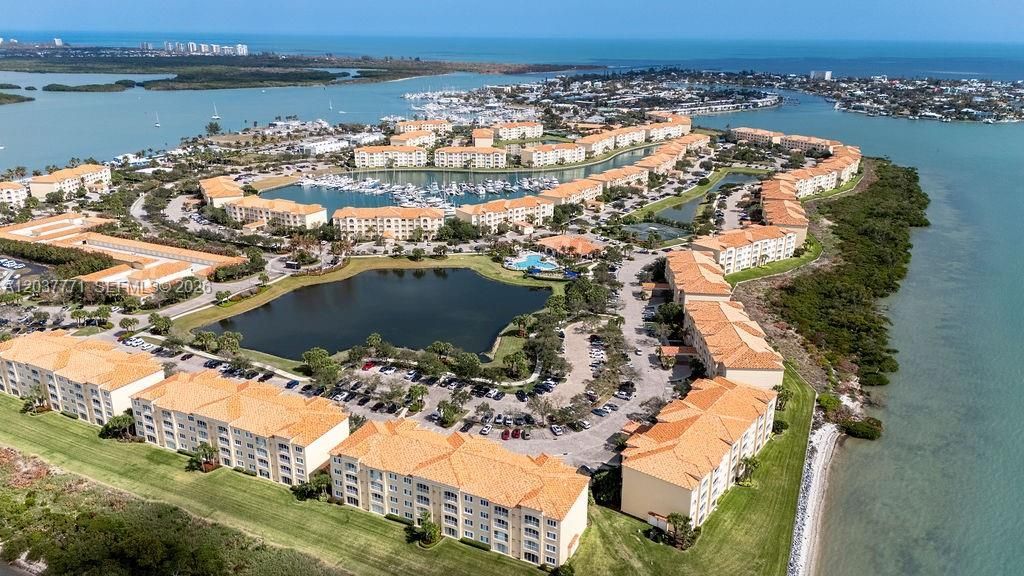17 W Harbour Isle Dr W , Unit 103, Fort Pierce, FL 34949 Photo