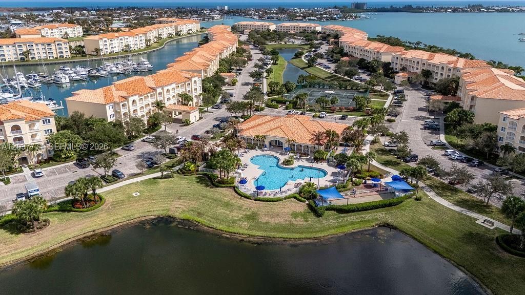 17 W Harbour Isle Dr W , Unit 103, Fort Pierce, FL 34949 Photo