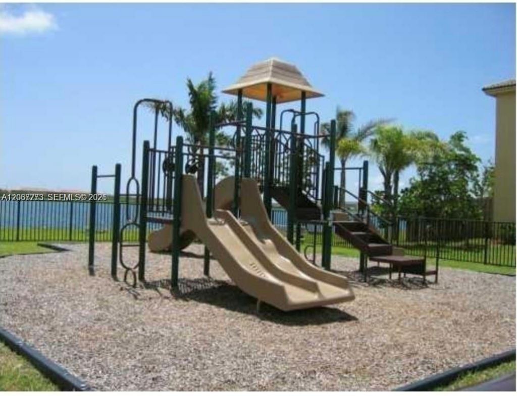 22811 SW 88th Pl, Unit 2-22, Cutler Bay, FL 33190 Photo