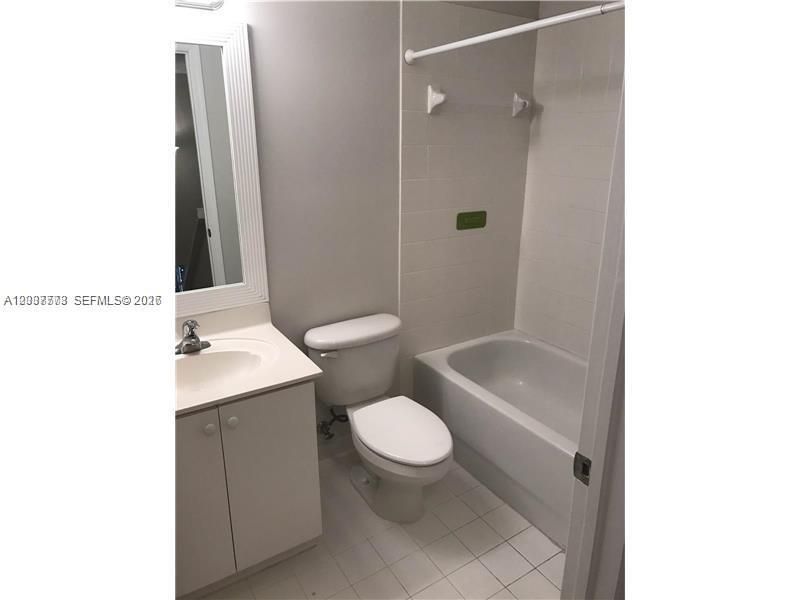 22811 SW 88th Pl, Unit 2-22, Cutler Bay, FL 33190 Photo