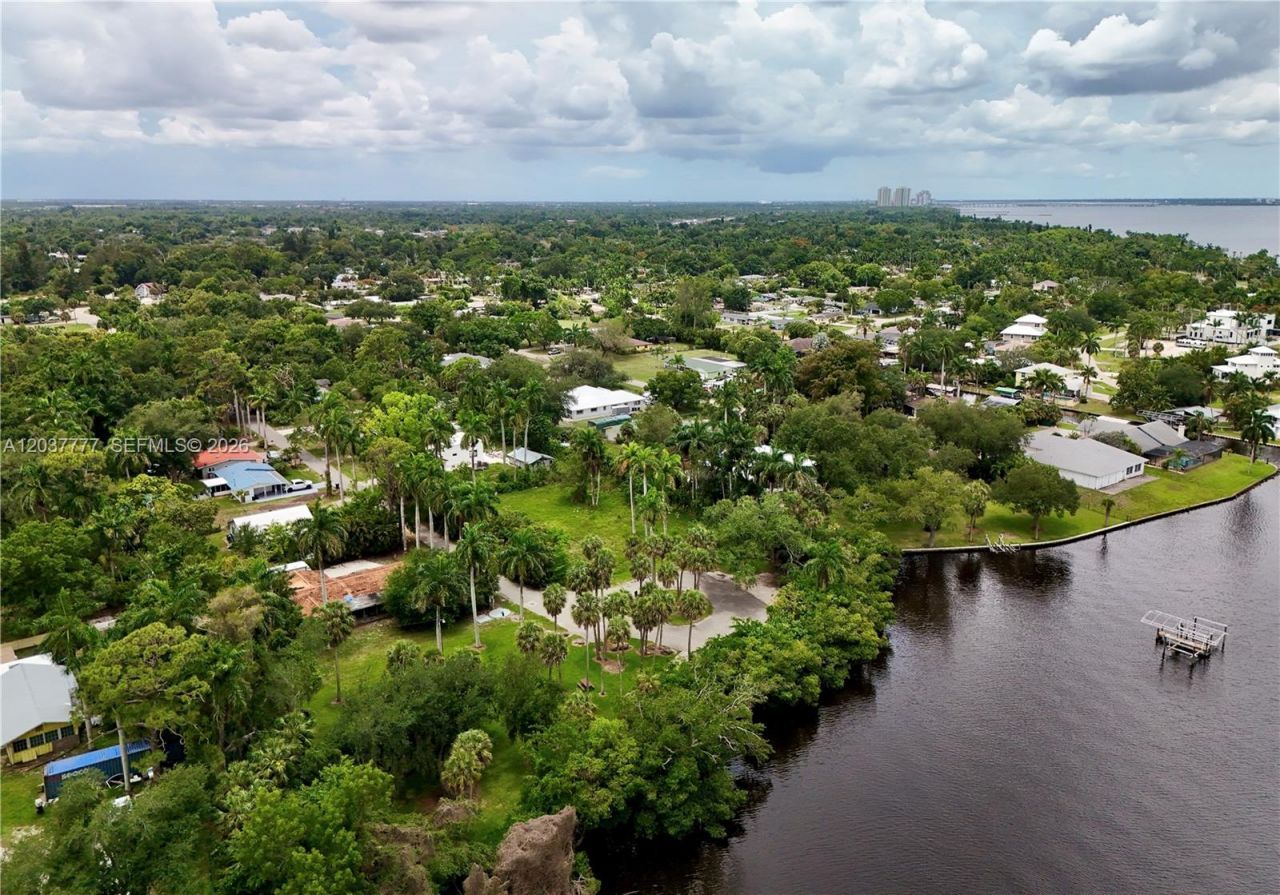 304 Royal Palm Park Rd, Fort Myers, FL 33905 Photo