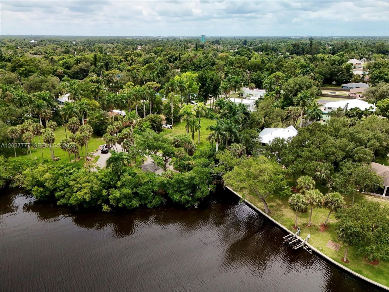 304 Royal Palm Park Rd, Fort Myers, FL 33905 Photo