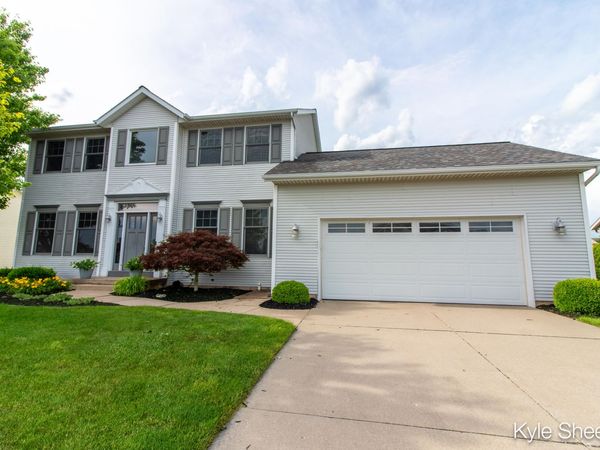 1759 Planters Row Drive SW, Byron Center, MI 49315