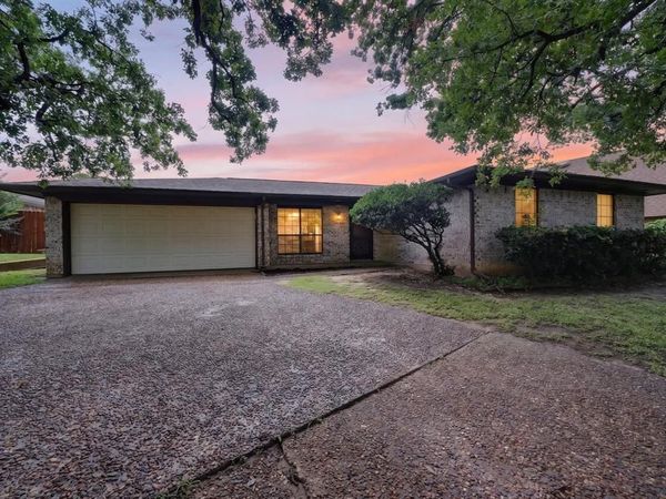 304 Shady Lane, Azle, TX 76020
