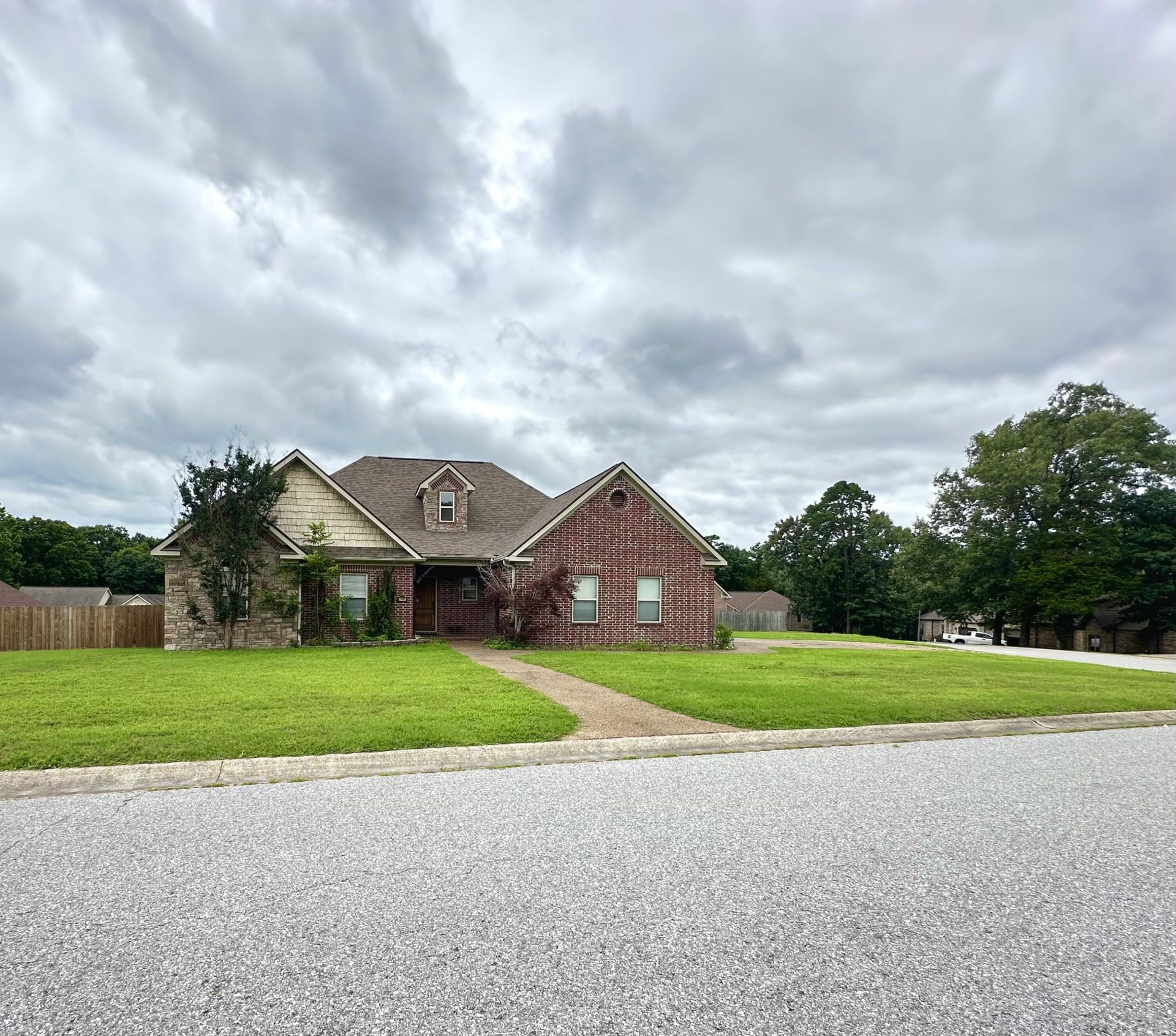 125 Aberdeen Circle Batesville, AR 72501
