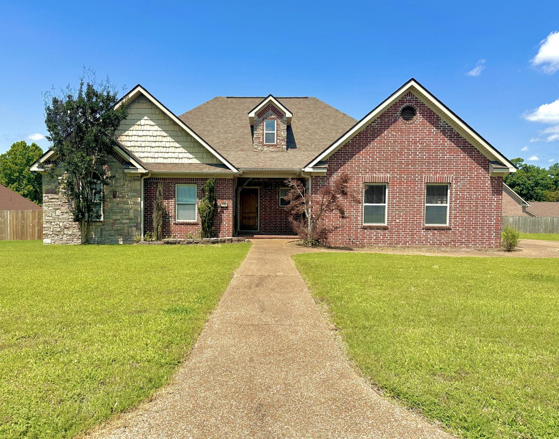 125 Aberdeen Circle Batesville, AR 72501