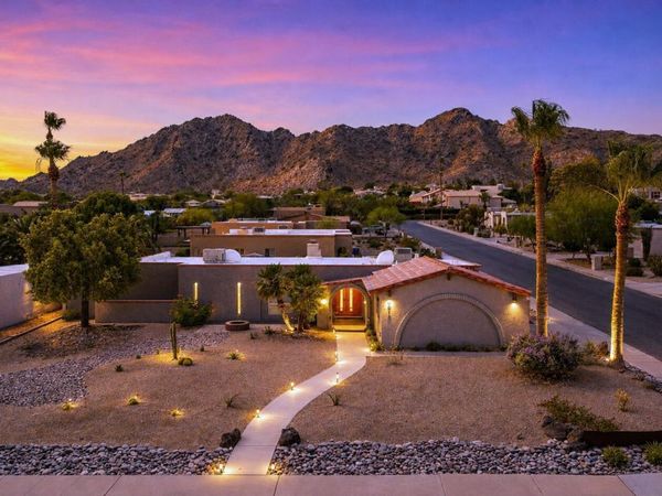 9816 N 24TH Place, Phoenix, AZ 85028
