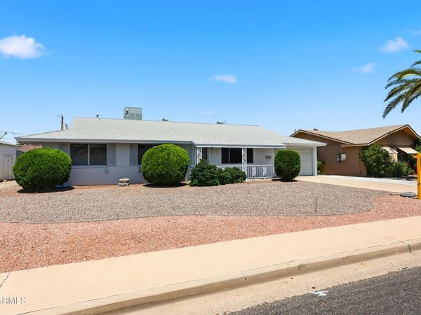 10740 W SUN CITY Boulevard, Sun City, AZ 85351