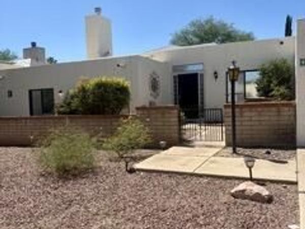 1164 Circulo Canario, Rio Rico, AZ 85648