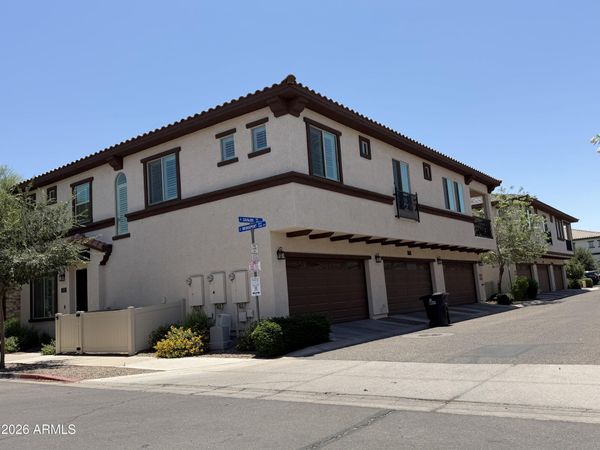 2723 S CAVALIER Drive, Unit 103, Gilbert, AZ 85295