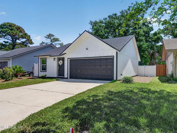 2179 FAIRWAY VILLAS Lane S, Atlantic Beach, FL 32233