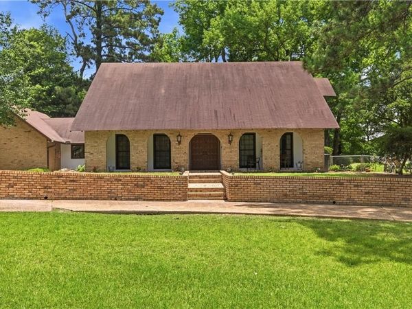 216 AZALEA Avenue , Pineville, LA 71360