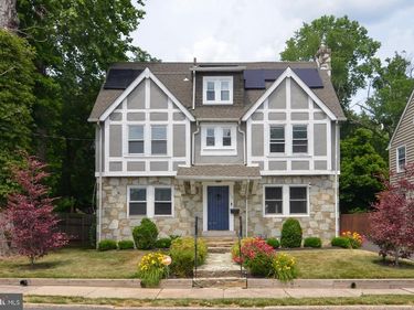 114 SCHOOL LANE , TRENTON, NJ 08618