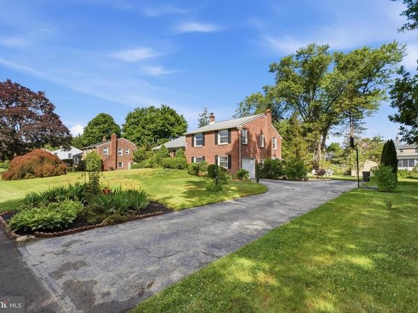 113 LOMBARDY DRIVE, WALLINGFORD, PA 19086