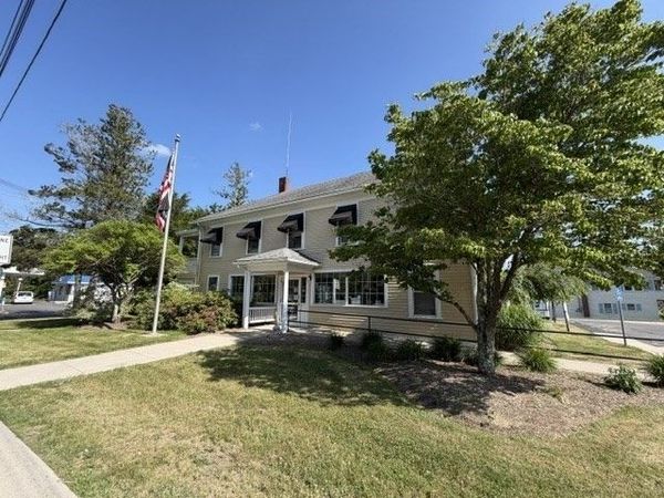 1 Main St, Unit 2b, Brimfield, MA 01010