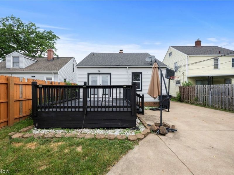 13101 Tyler Avenue, Cleveland, OH 44111 Photo 27