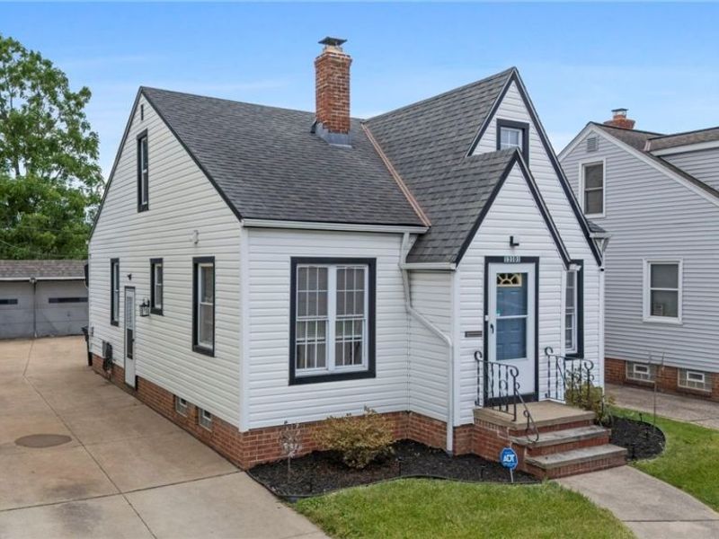 13101 Tyler Avenue, Cleveland, OH 44111 Photo 3
