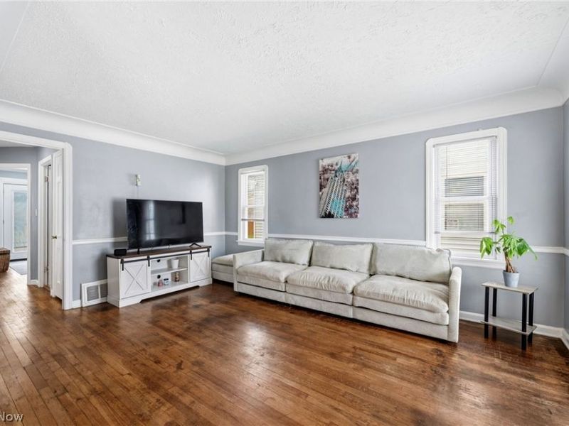 13101 Tyler Avenue, Cleveland, OH 44111 Photo 7