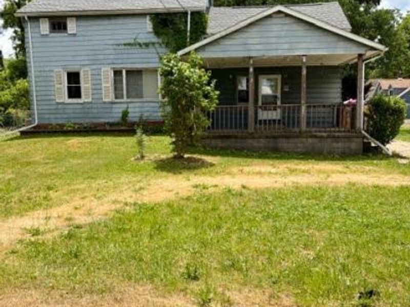 5649 Park Road, Leavittsburg, OH 44430 Photo 1