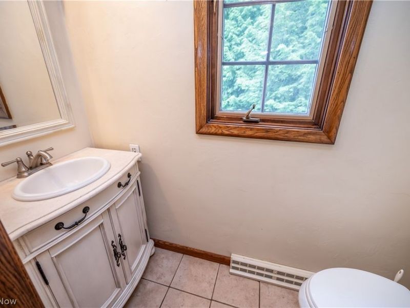 509 Sugar Camp Drive, East Palestine, OH 44413 Photo 16