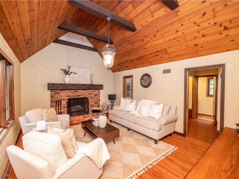 509 Sugar Camp Drive, East Palestine, OH 44413 Photo 2