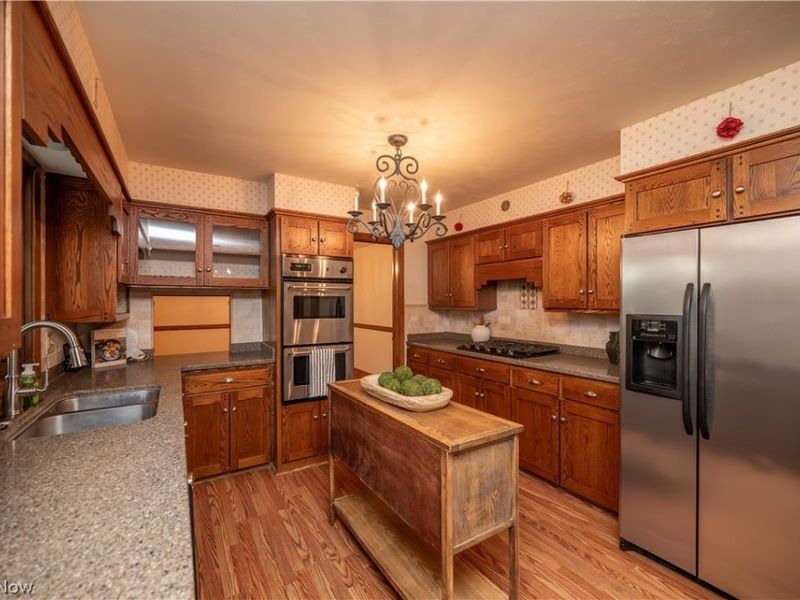 509 Sugar Camp Drive, East Palestine, OH 44413 Photo 9