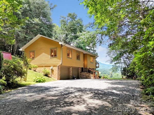 372 Shady Ridge Road, Waynesville, NC 28785