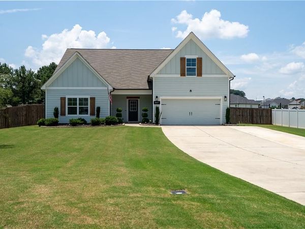 407 Glenn Trail , Winder, GA 30680