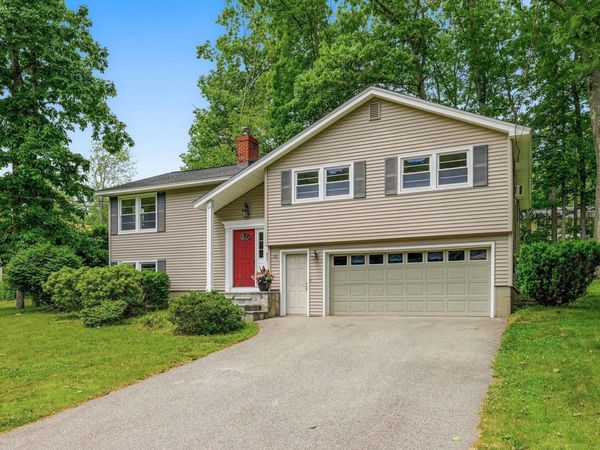 15 Harding Road, Portsmouth, NH 03801