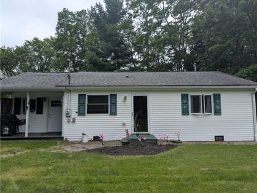 1728 East Avenue, Barker, NY 14012