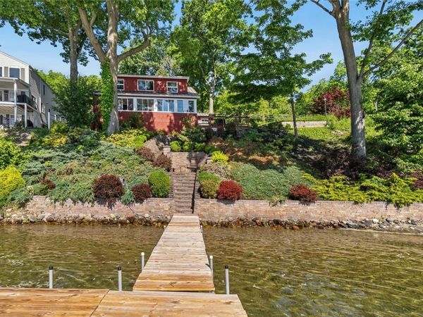 2571 W Lake Road, Penn Yan, NY 14527